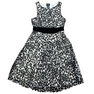Willa Waters Sleeveless Dress Women’s 8 Black White Leaves Casual Pleated Skirt
